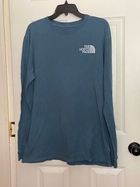 The North Face Long Sleeve Tee in Teal with White Logo. Size L